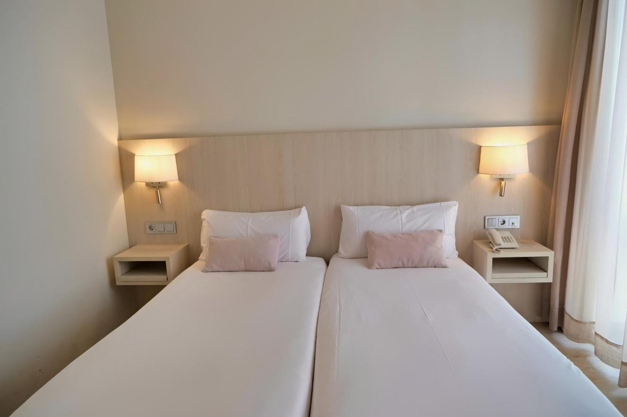 Hotel Marina Roses Luaran gambar